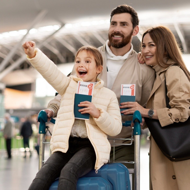 family pics at airport